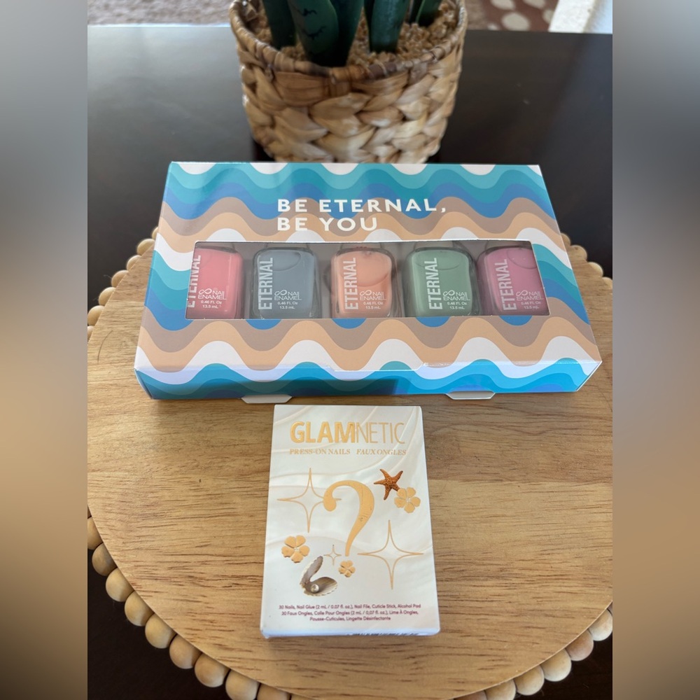 💅🏼Glamnetic High Tide Press-On Nails (Rare Mystery Set) + 5 Pastel Nail Polishes